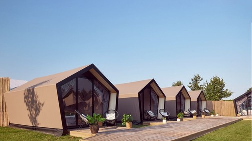 Elképesztő luxus: Így néz ki a Sziget legdrágább szállása, ahol klíma és privát fürdő várja a fesztiválozókat