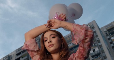 „Egymás vállán sírunk és ez ad egy sisterhood érzést” - Újabb dal jelent meg BÖBE szerelmi életéről szóló EP-jéről