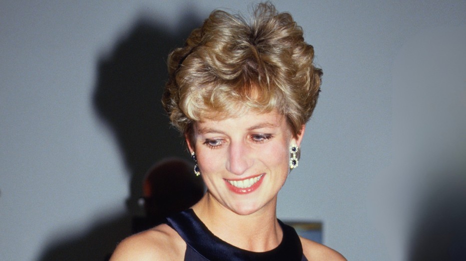 Árverésre bocsátják Diana hercegné régi fotóit