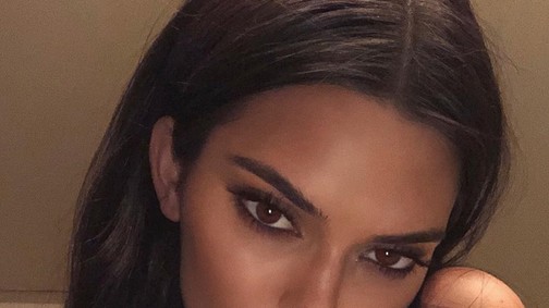Kendall Jenner élete legszexibb fotóit posztolta, de Khloé Kardashian széttrollkodta!