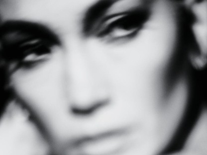 Jennifer Lopez gyönyörű fekete-fehér művészfotókon a New York Times magazinjában