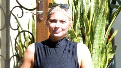 Kylie Jenner alakja továbbra is egy rejtély