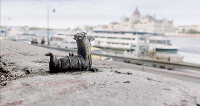 Összemosolygós pillanatokra mindig szükség van egy nagyvárosban, és ez a Kolodko-szobrok legfontosabb hatása