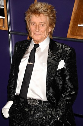 Rod Stewart – 8 gyermek. A brit rocksztár nyolcszoros apuka, és gyermekei közül a legidősebb már a hatvanas évei elején jár, míg a legfiatalabb huszonéves. Stewart saját bevallása szerint mostanra vált igazán figyelmes apává – korábban sok családi pillanat kimaradt az életéből.