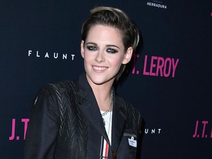 Soha ne szőkíttesd ki a szemöldököd - Kristen Stewart megmutatja, milyen rémesen fogsz kinézni vele