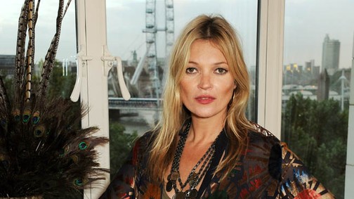 Kate Moss 40 "Hogyan őrzöm meg a szépségem? Sehogy."