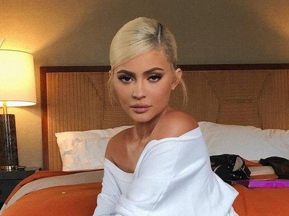 Jesszus, Kylie Jenner 19 évesen arra pacsizott, hogy nem volt még terhes