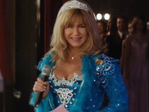 Jennifer Aniston új filmjében egy botoxtól duzzadó, karót nyelt szépségkirálynőt alakít