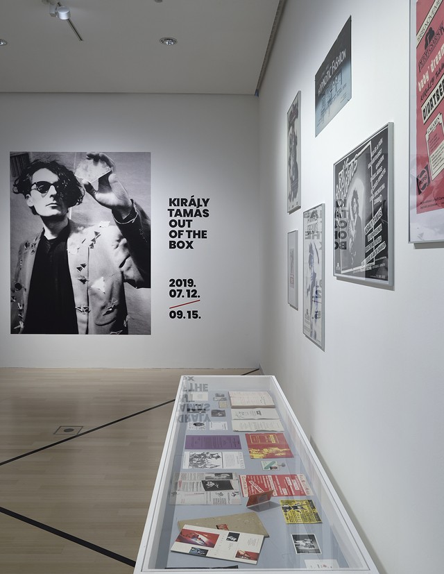 Külön műfajt teremtett - exkluzív interjú a Király Tamás-kiállítás kurátorával