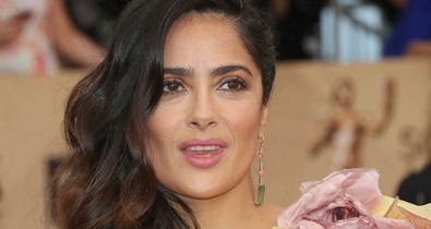 Kanárinak öltözött Salma Hayek a SAG gálán