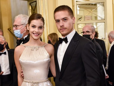 Palvin Barbara és Dylan Sprouse szuperelegáns romantikus estéje Milánóban