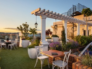 Magyar tervezők bemutatója a naplementében - Programajánló