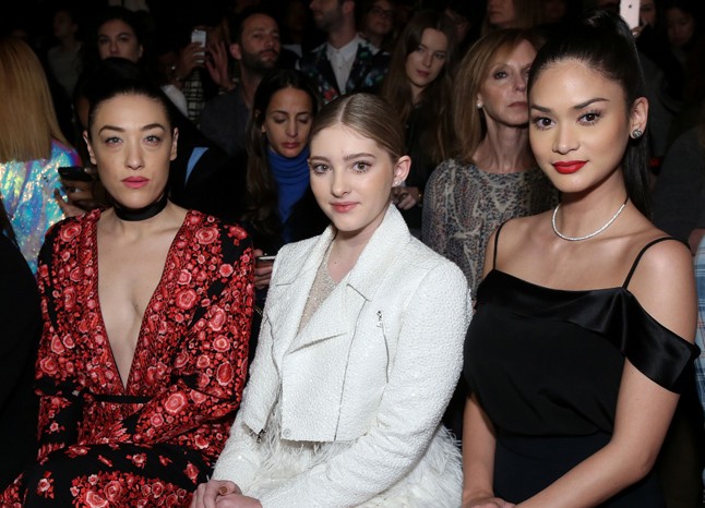 Nagyon megható! 11 éves daganatos kislány kívánságát teljesítette a divattervező