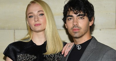Egy nagyon ritka hálószoba fotót osztott meg Joe Jonas kedveséről