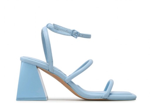 Íme a szezon 6 vezető cipő színe, ami garantáltan mindennel passzol majd