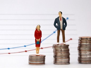 Sokkal kevesebb nő jut jól fizető munkához, mint férfi, és ez tarthatatlan