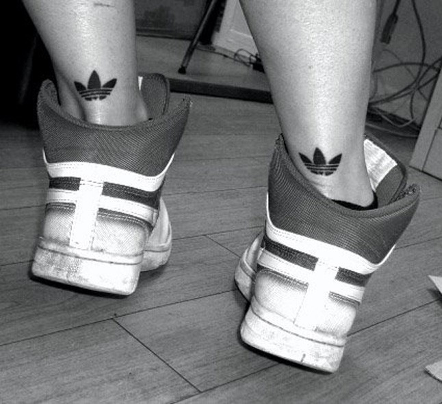 Ilyen egy elhivatott divattervező majdnem Achilesze.