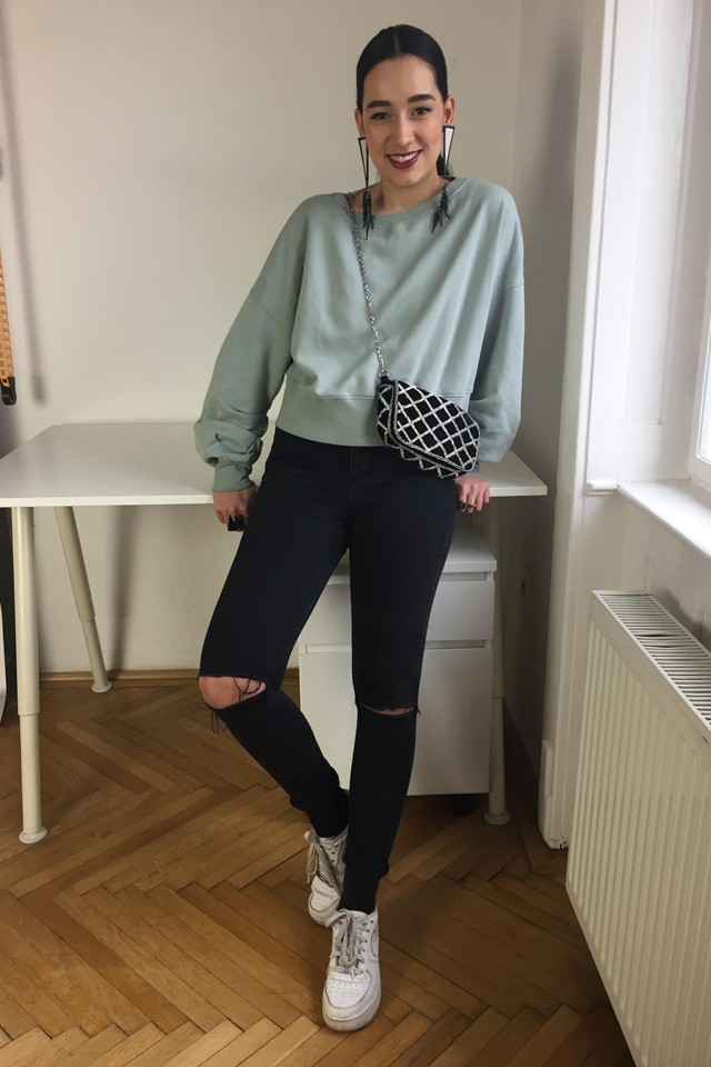 Még a szerelmesek napján is csak a munka