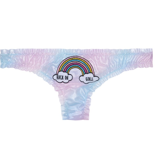 Szivárványos bugyi 2290 Ft