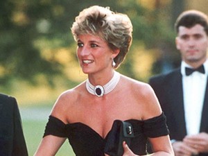 Diana hercegnő merész ruhája azonnal történelmet írt