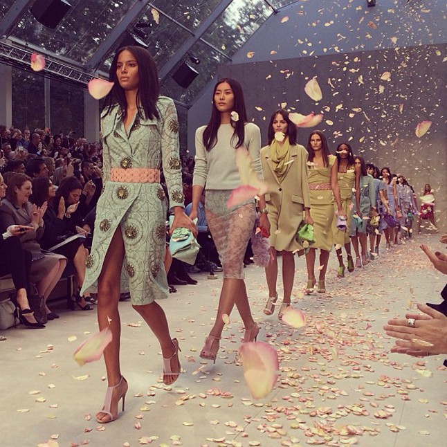 Lenyűgöző kollekciónak lehettünk ismét szemtanúi a Buberrytől.