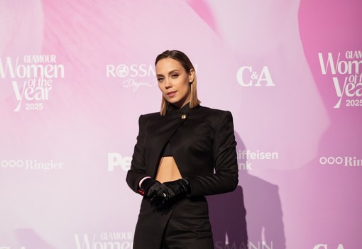 Mihalik Enikő extra mély dekoltázzsal, Lissák Laura pucérruhában hódított - Íme, a GLAMOUR Women of the Year gála legmerészebb szettjei