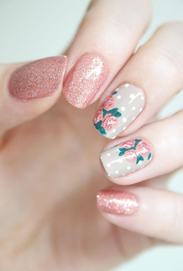 Legújabb beauty trend: Virágok az arcodon