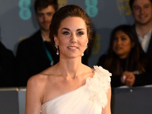Ó, elragadó mesebeli hercegnő volt Kate Middleton a BAFTA filmes gálán