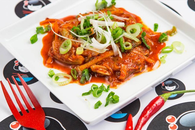 De jól néz ki! Mi ez? Hát pacalsalát!