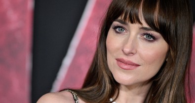 Dakota Johnson pucérruhája a legvadabb, amit valaha láttunk