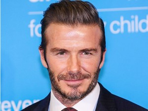 Napi cuki: David Beckham elbújt a gyerekei között