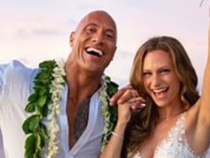 Hawaiin házasodott meg Dwayne Johnson