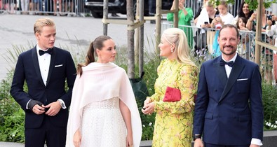 Szexuális erőszakkal vádolják a királyi család egy tagjának fiát: a palota közleményt adott ki