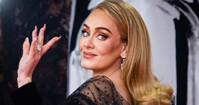 Adele elzokogta magát a koncertjén és nyomós oka volt rá