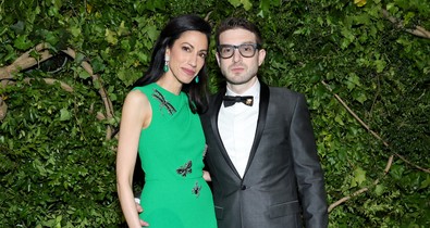 Alex Soros tündérmesébe illő esküvőjén ámul az internet: feleségül vette gyönyörű szerelmét, Huma Abedint