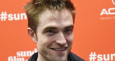 Végre kiderült: Ő Robert Pattinson barátnője