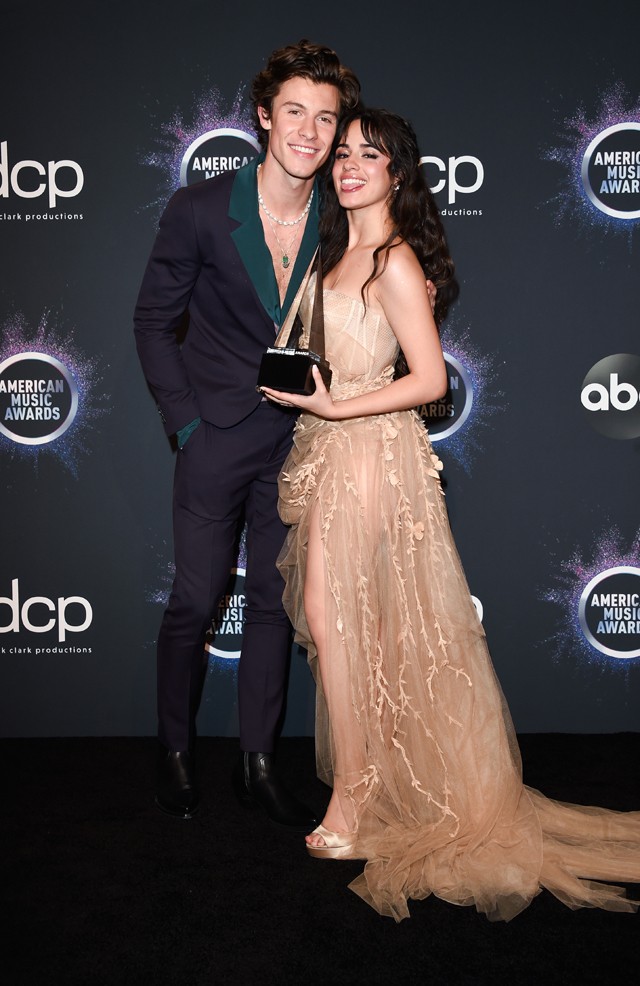 Camila Cabello és Shawn Mendes a legédesebb pár volt a vörös szőnyegen