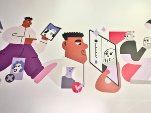 Itt a Samsung legújabb hajlítható telefonja: pillekönnyű, elfér a zsebedben és tartalomgyártáshoz is tökéletes