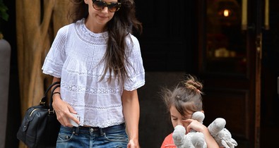 Katie Holmes és Suri Cruise sem ültek otthon