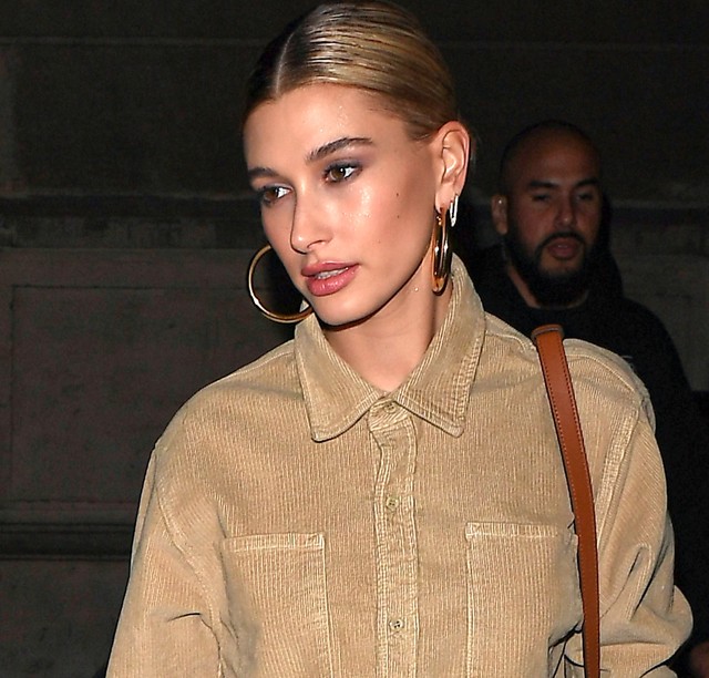 Hailey Bieber négy ultramenő szettel bizonyította, hogy egy igazi stíluskirálynő