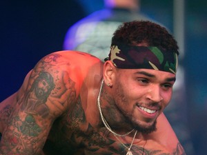 Az újabb áldozat: már hivatalosan is ő Chris Brown új barátnője