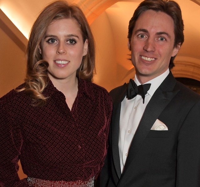 Újra esküvő lesz a királyi családban: eljegyezték a gyönyörű Beatrix hercegnőt