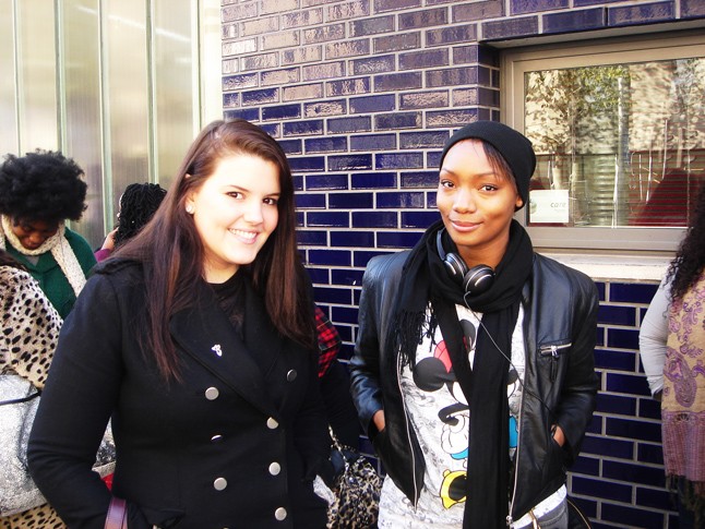 Lucy Moore és Raphaella Carmen, az esemény hivatalos kampányarcai