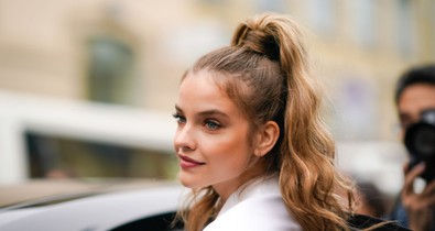Palvin Barbara sógora nagyon intim képeket osztott meg: Cole Sprouse szerelmesebb, mint valaha