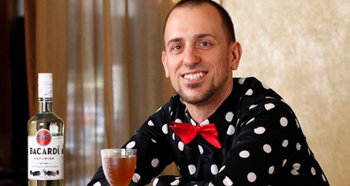 Mesterien keveri a koktélt!