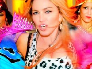 Azt a mindenit! A legbrutálisabb klippel tér vissza a pop királynője