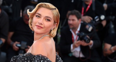 Botrányoktól volt hangos Olivia Wilde új filmjének premierje a legstílusosabb velencei napon