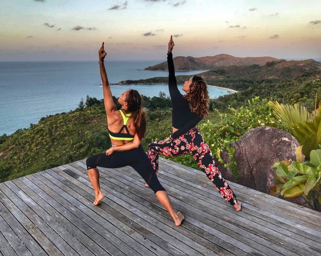 Exkluzív interjú a magyar jógaoktatóval, aki Justin Biebert bújtatta rajongói elől!