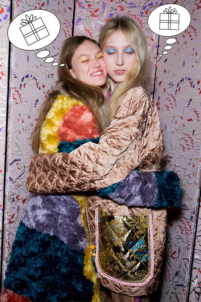 Ajándék a lánynak, akinek mindene megvan