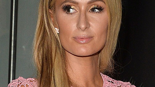 Na, ne: Először láthattuk Paris Hiltont az eljegyzés felbontása óta és egyszerűen nem hiszünk a szemünknek